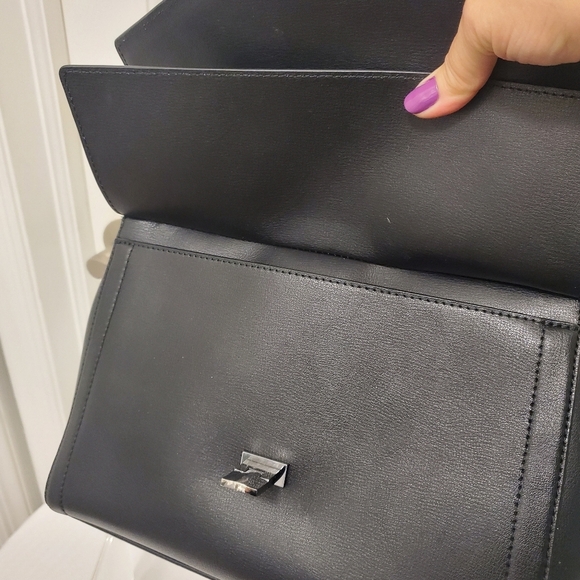 Michael Kors "KINSLEY" Black Leather Satchel, Business, Stylish, Chic - Picture 8 of 12